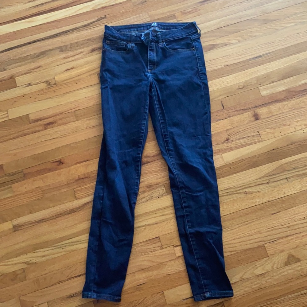 GAP Curvy True Skinny Dark Wash Jeans - Size  28R
